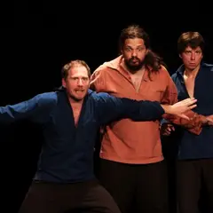 Tournée à vélo - Théâtre : le Manuscrit des chiens