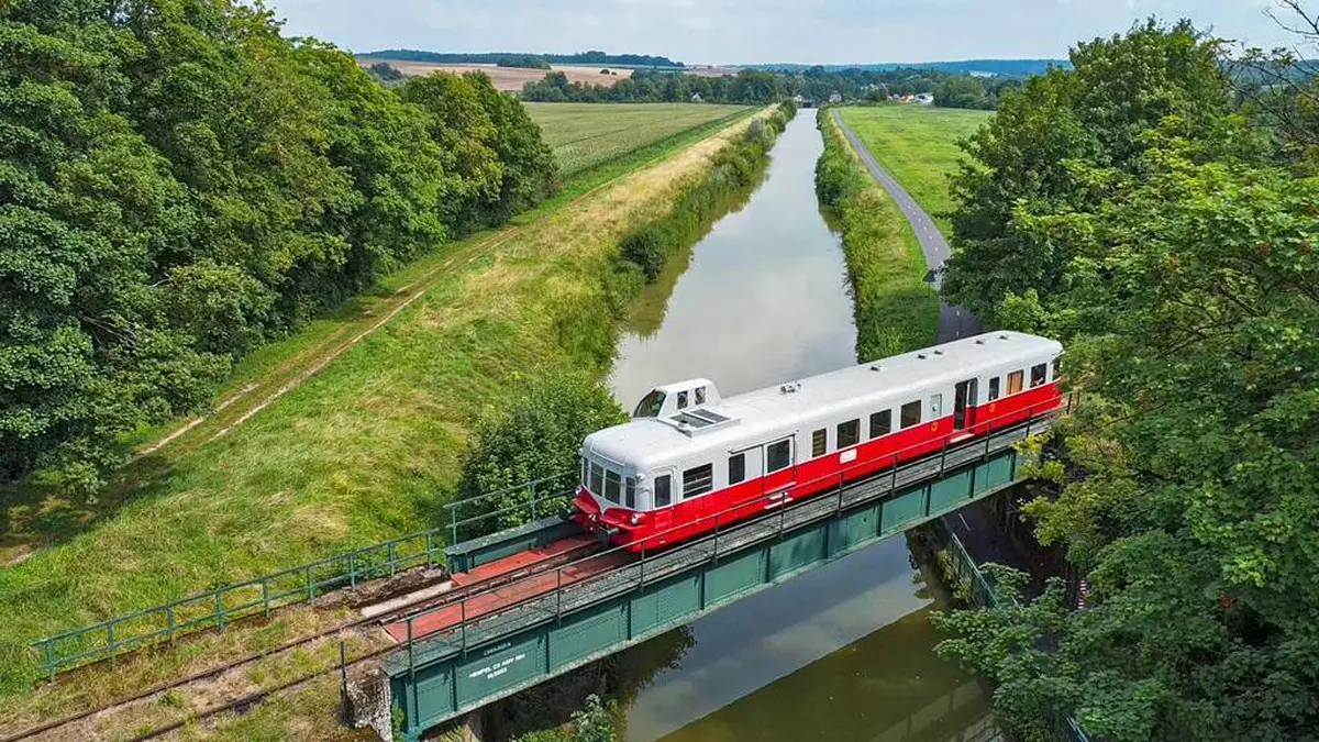 Train de l'éclipse
