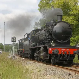 Train touristique à vapeur : Limoges - Brignac + Randonnée Moulin du Got