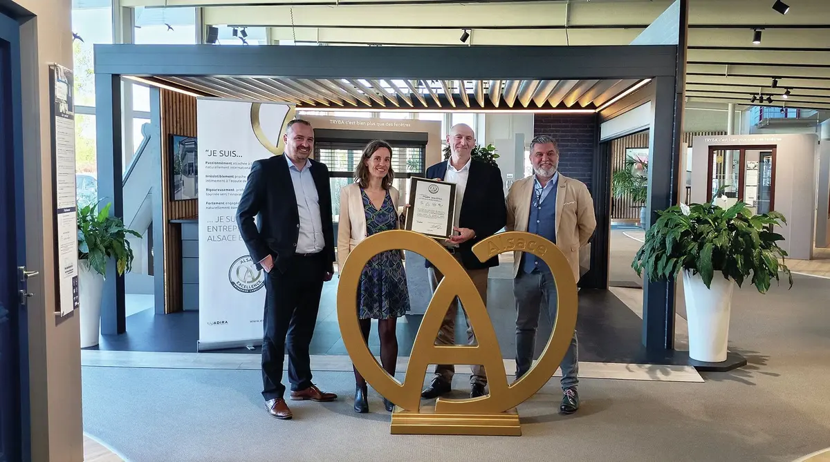 Régis Lehmann (DRH de TRYBA), Line Dillenseger (Alsace Excellence), Marc Daeffler (PDG de TRYBA) et Cédric Pascual (directeur marketing de TRYBA)