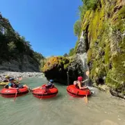 Tubing dans les gorges de Fontgaillarde au Verdon (04)
