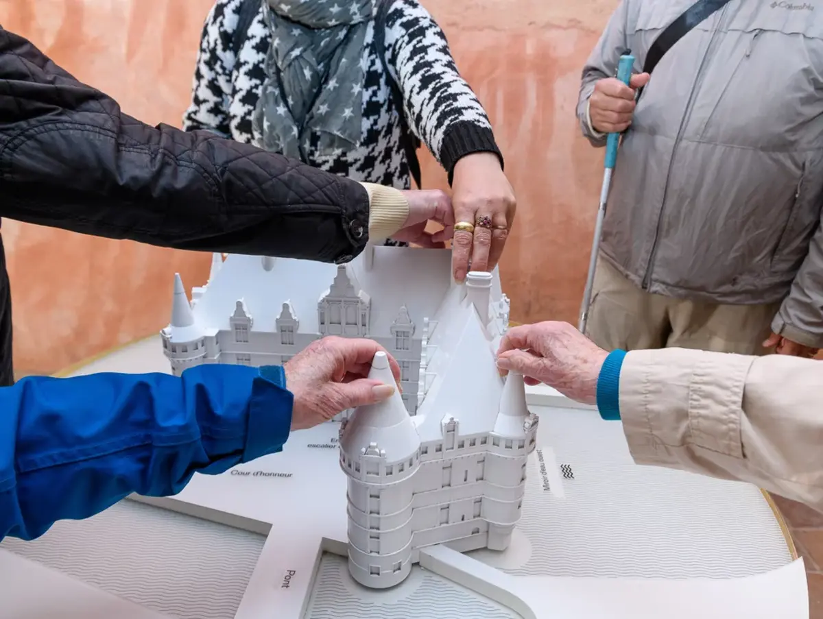 Un château, chef d'œuvre de la Renaissance. Une visite adaptée pour les personnes mal et non voyantes