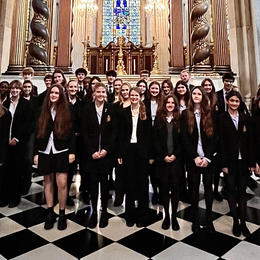 Un concert de musique chorale sacrée donné par la chorale de l'école Emanuel