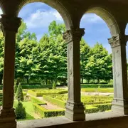 Un Dimanche au Cloître - Chanson Enfin Seul !