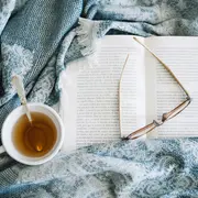 Un livre, un thé