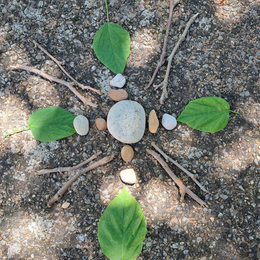 Un moment éphémère : land-art enfants