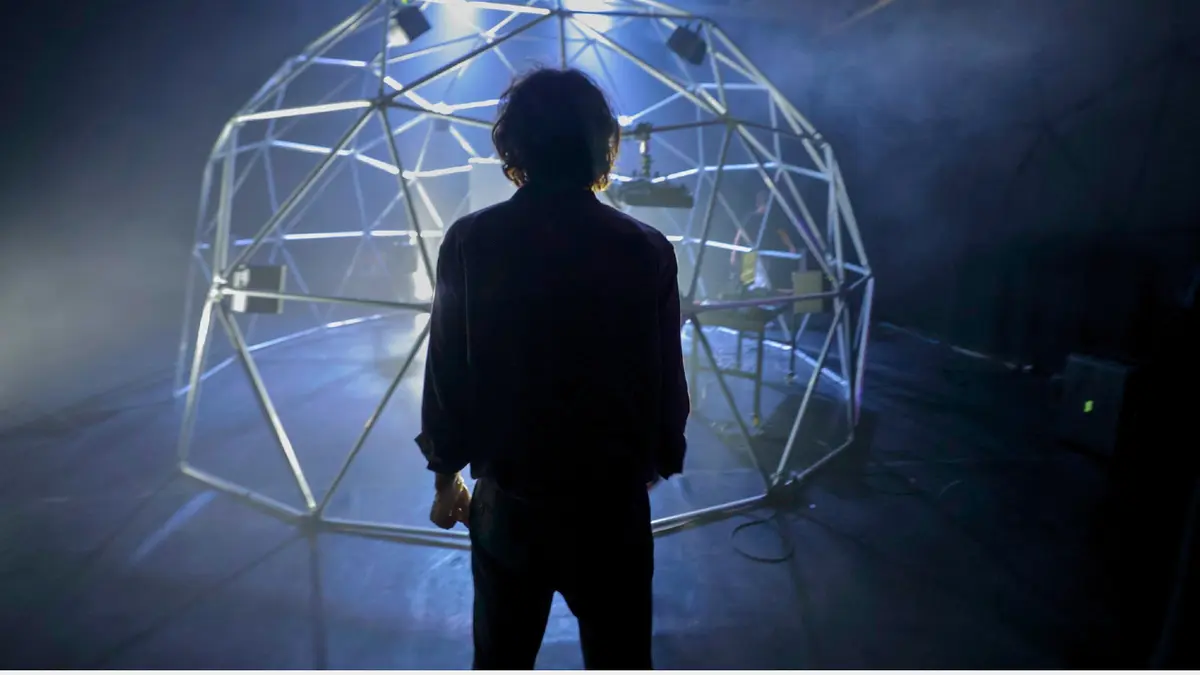 Una Lunghissima Ombra