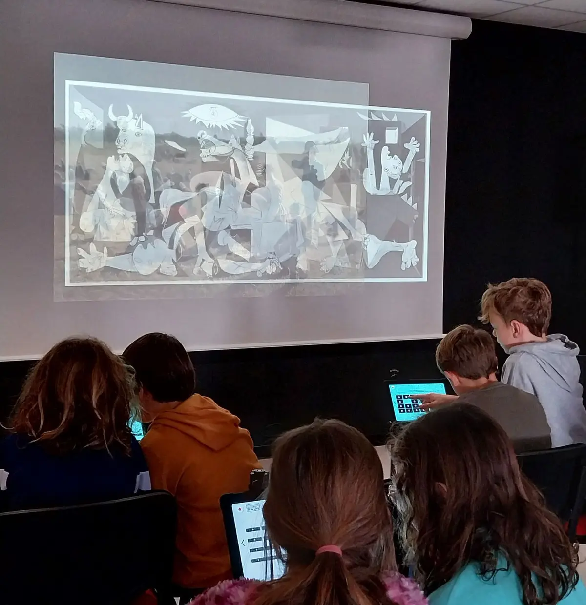 Une histoire, un tableau, à la Micro-Folie