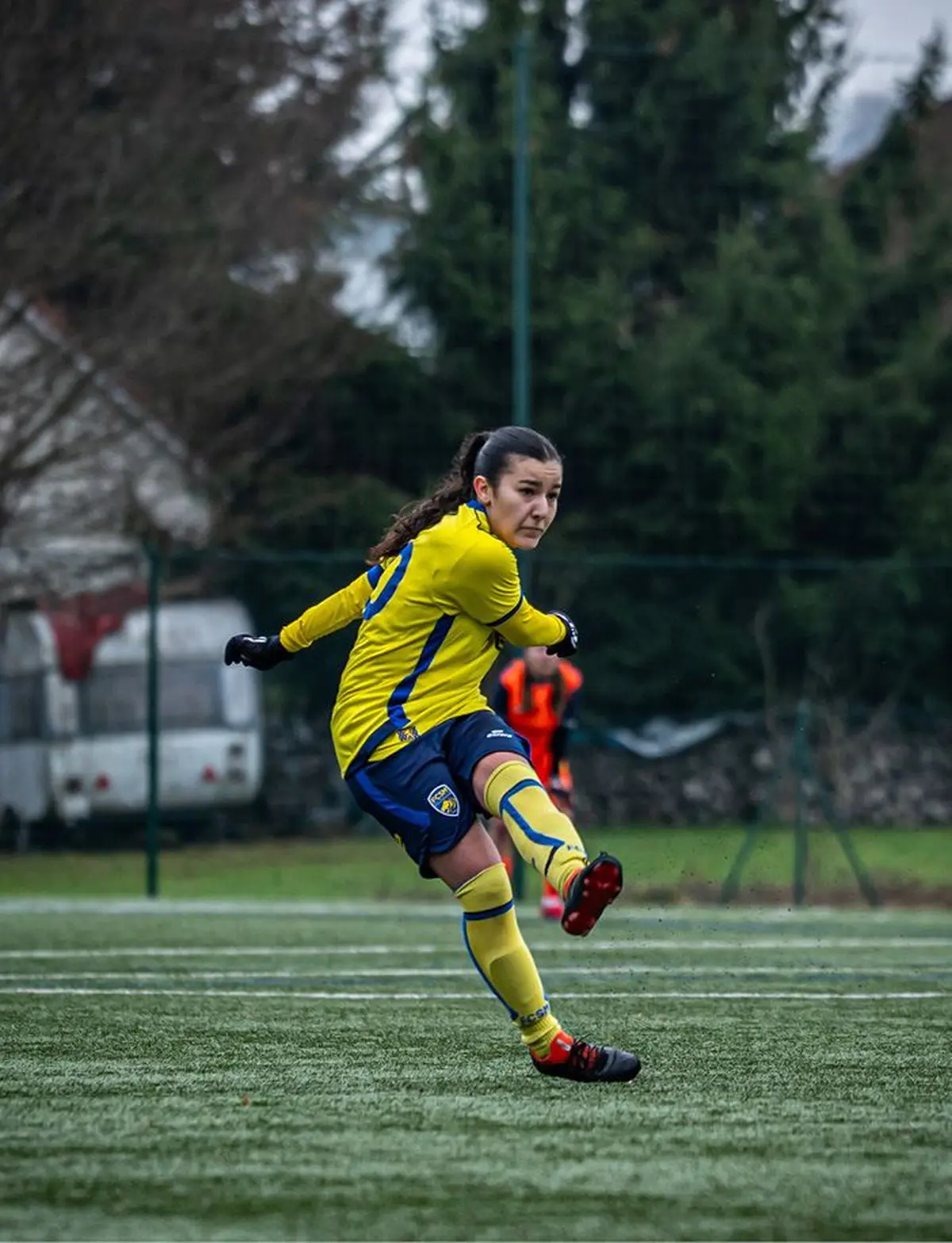 Une saison avec les Lionnes : le podcast sonore immersif sur le football féminin du FCSM
