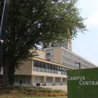 L'entrée du campus universitaire de Strasbourg &copy; JDS