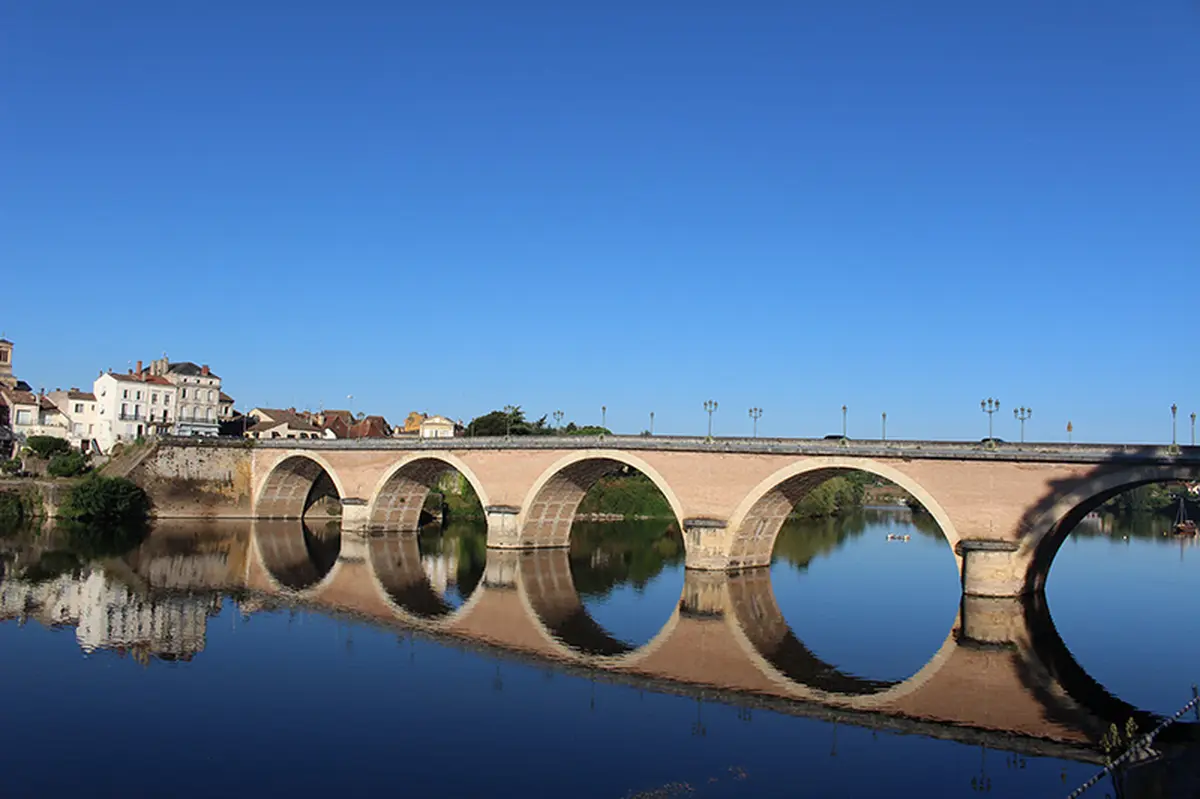 Œuvre du café | Les berges de la Dordogne