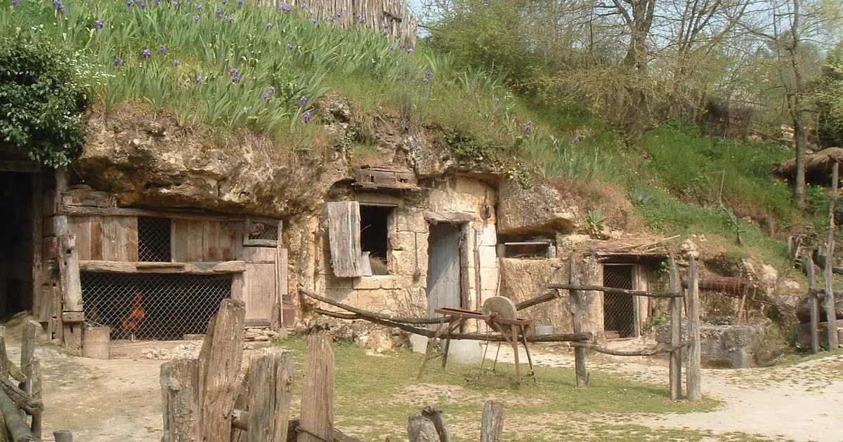 Vallée troglodytique des Goupillières