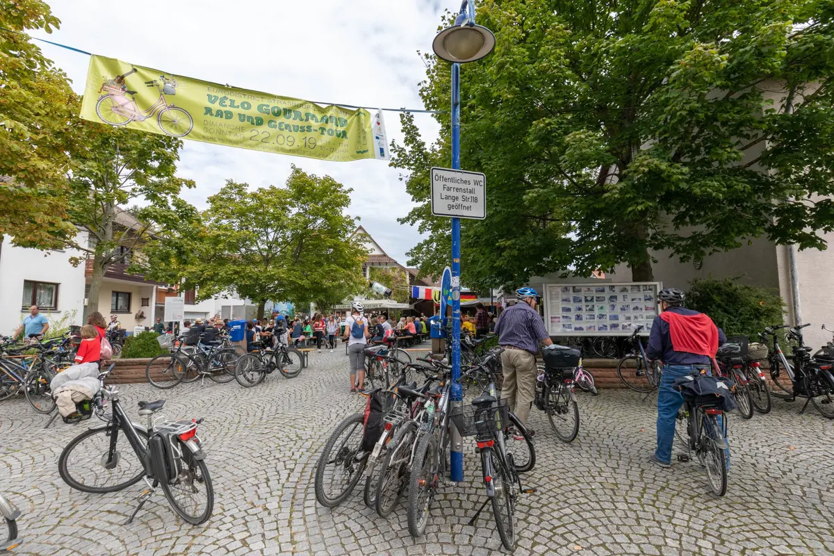 Les villages participants vous accueillent avec des animations