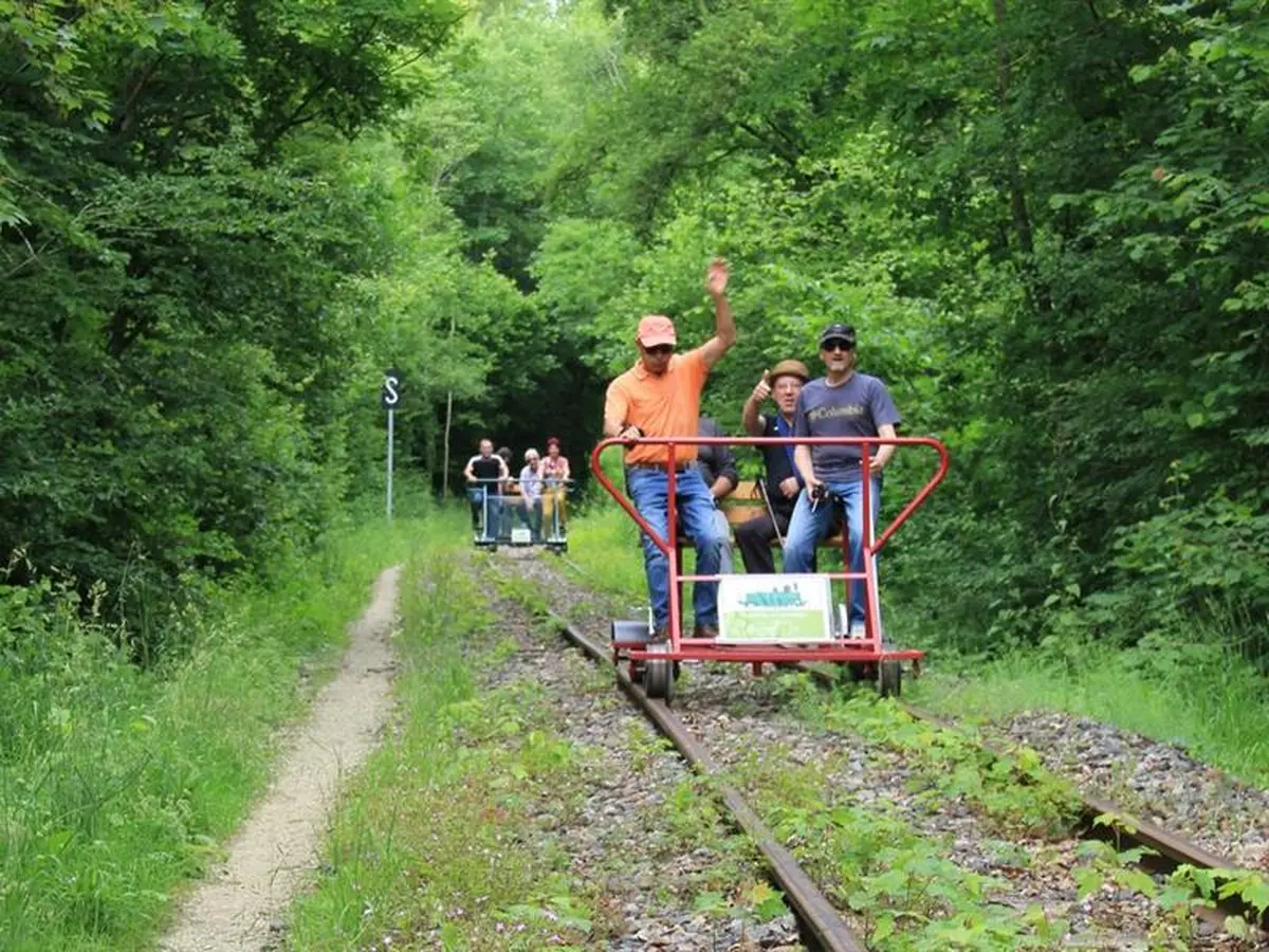 Vélo-rail en forêt de Massonges