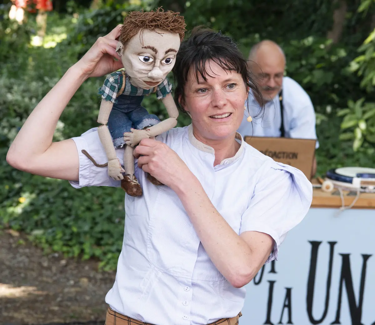 VENDREDIS GRATUITS | Spectacle « À la une » – Compagnie du Bonjour