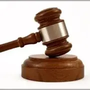 Vente aux enchères et soupe au fromage