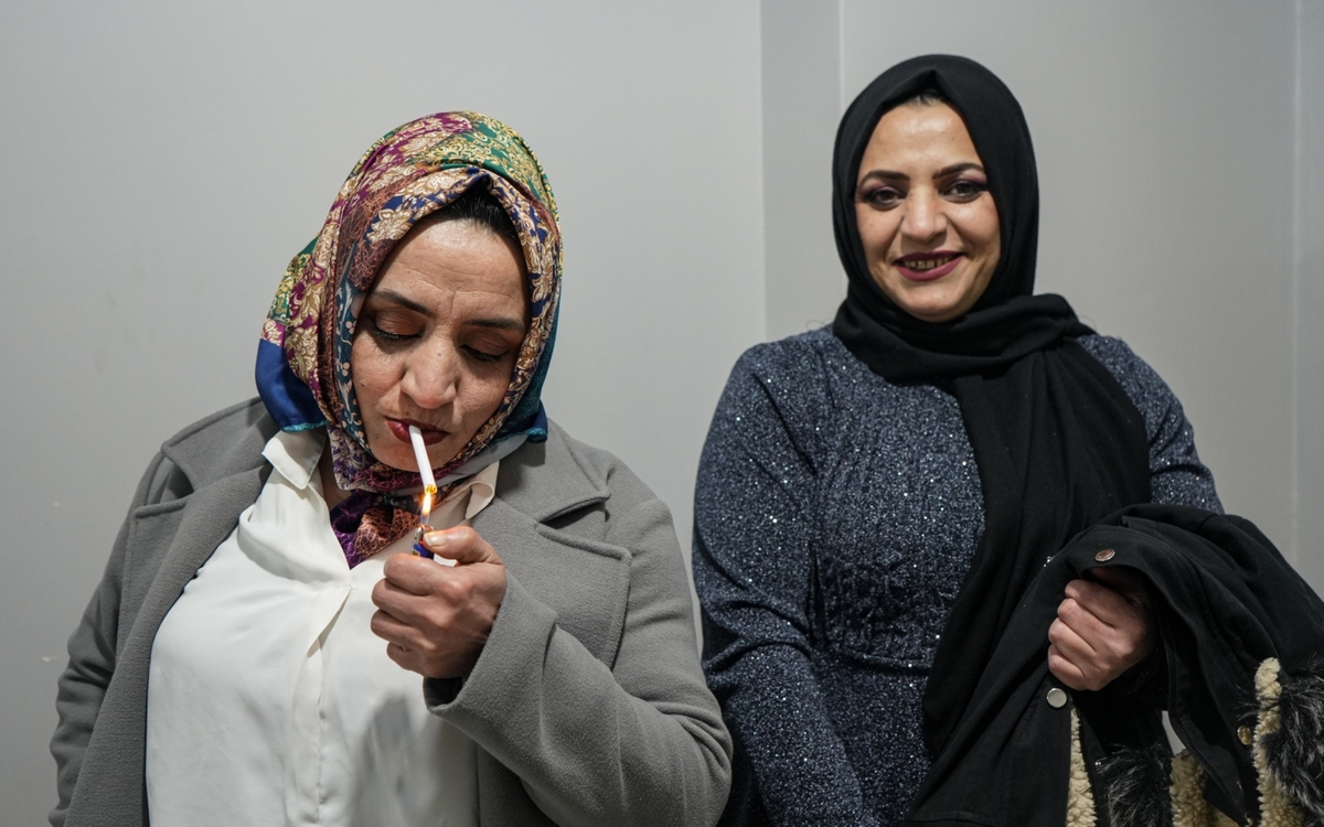 Vernissage - Bîranîn (musique kurde et danse)