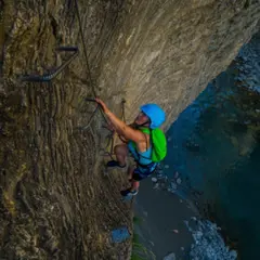 Via Ferrata & Tyrolienne géante dans les Gorges de la Durance