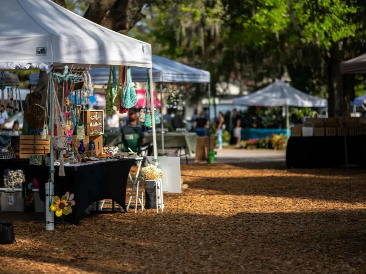 Vide Grenier à Etauliers