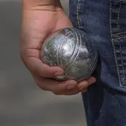Vide grenier et concours de pétanque