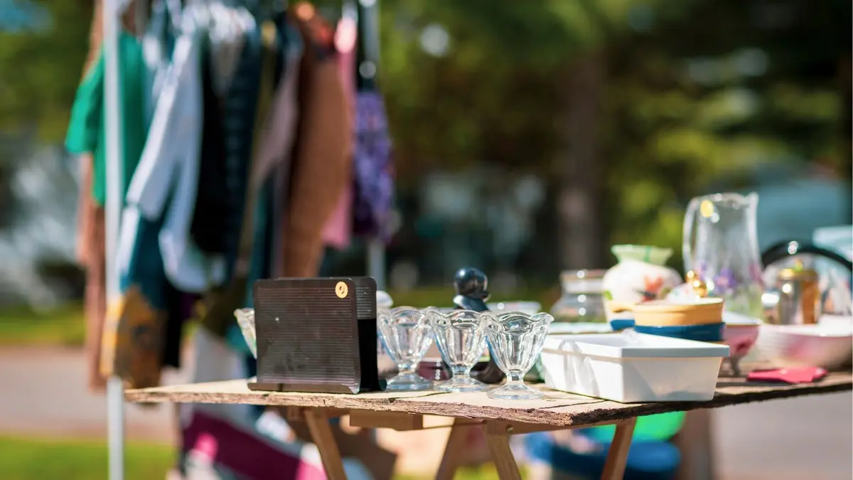Vide grenier et vide poussette
