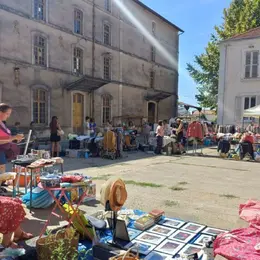 Vide-grenier nocturne