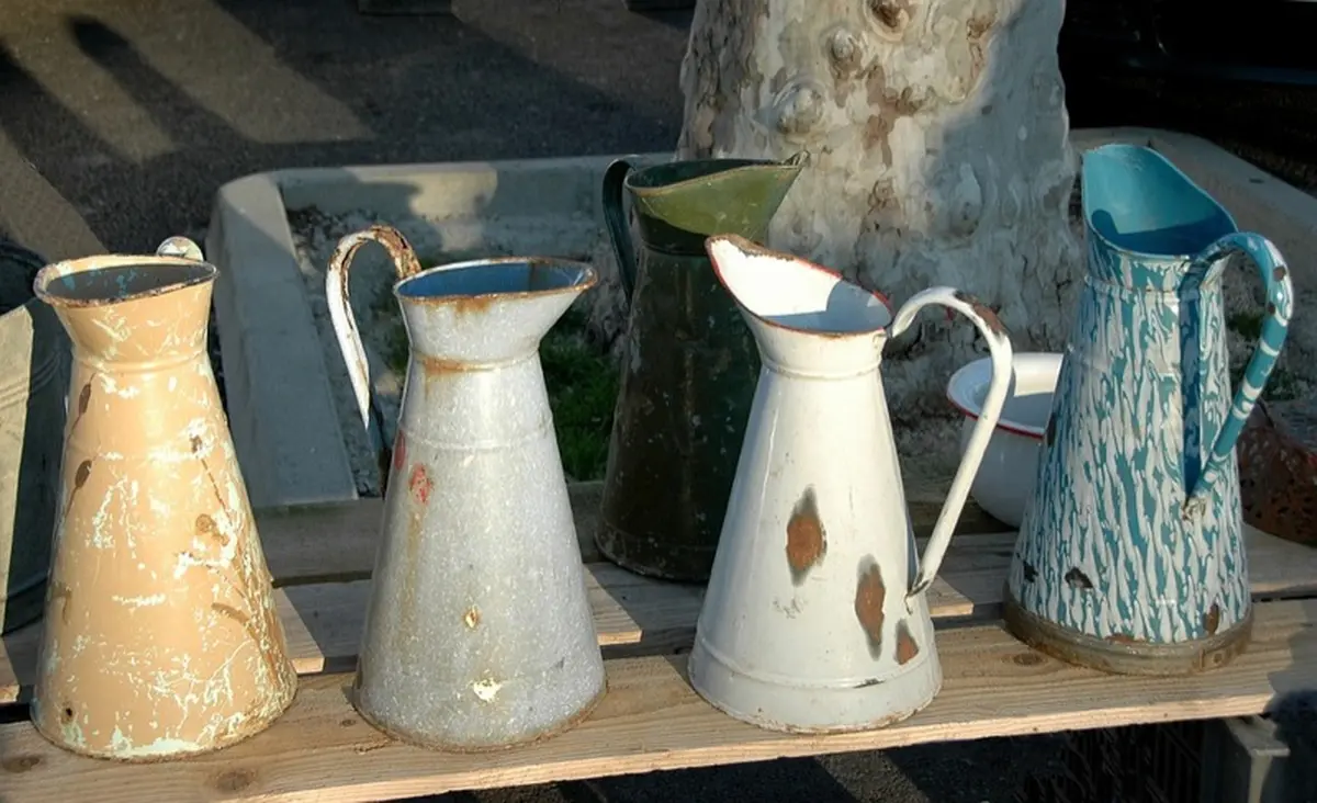 Vide-grenier sous les chênes et  moulin en marche