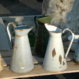 Vide-grenier sous les chênes et  moulin en marche