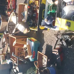 Vide-greniers à Cénevières