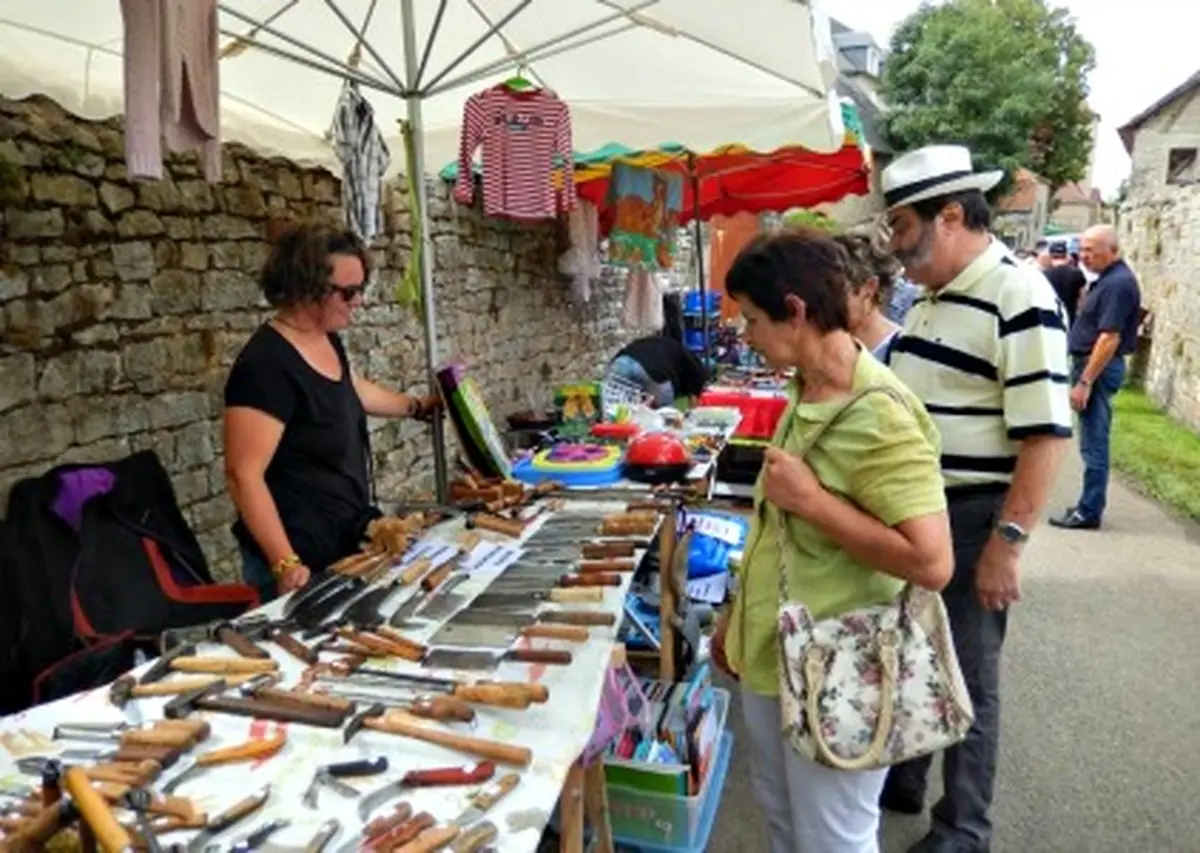 Vide-Greniers à Lavergne