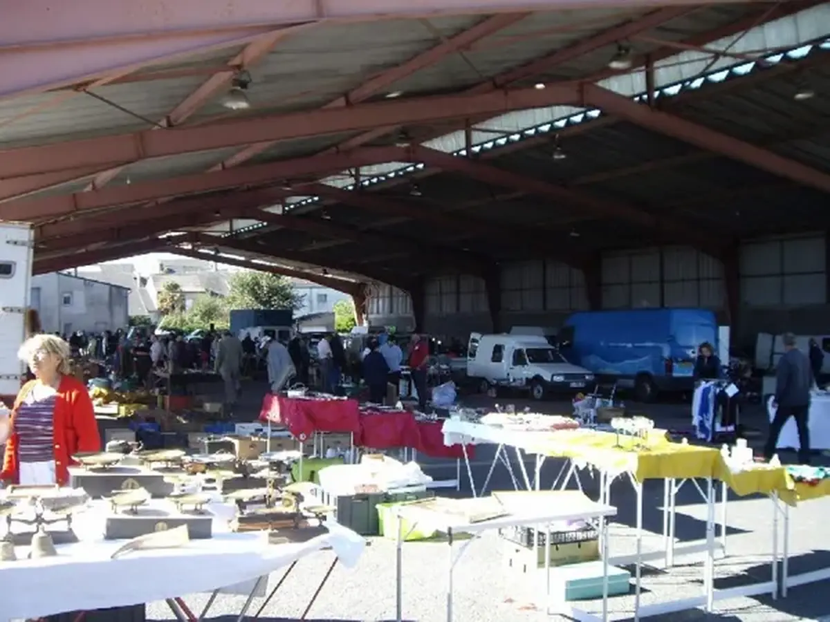 Vide-greniers / Marchés aux Puces