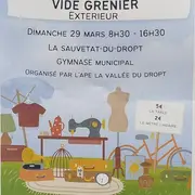 Vide poussette / vide grenier