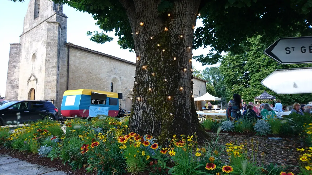 Vie de village et de quartier - Tillou