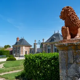 Vignobles en Scène ! Banquet & journée insolite La Loire en scène au château