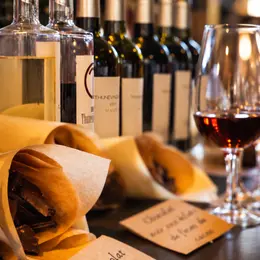 Vignobles En Scene - Maury 50 Ans D'Age & Chocolat Au Domaine Thunevin Calvet
