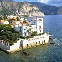 La Villa Kerylos domine la Méditerranée DR