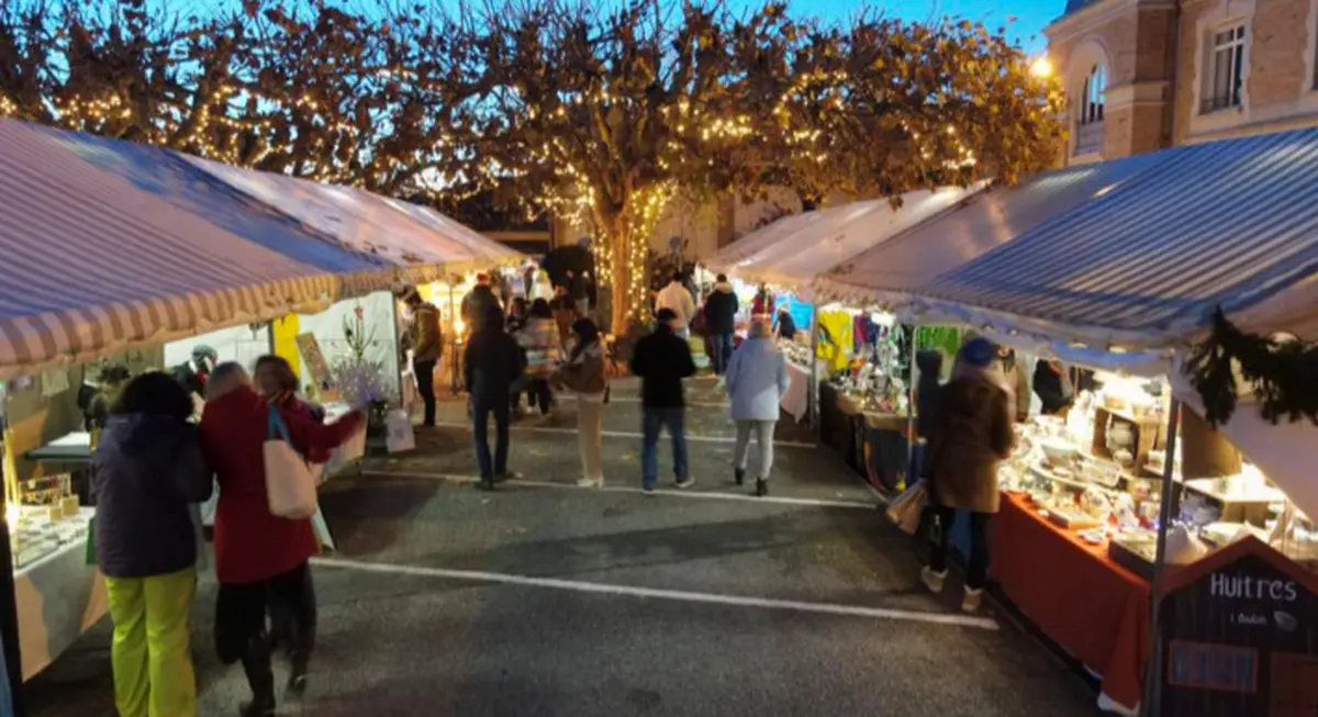 Village de Noël Marché artisanal et gourmand