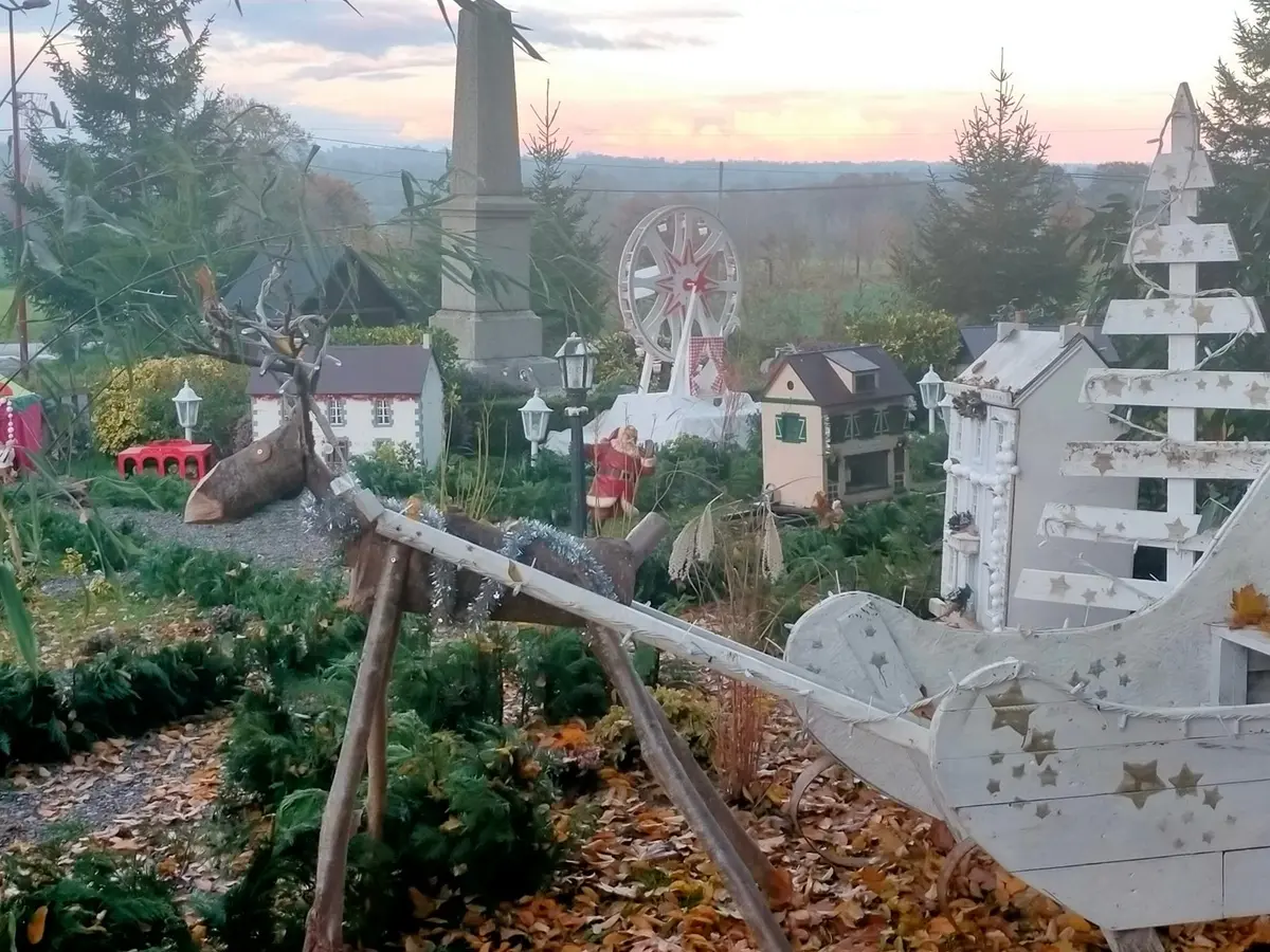 Village miniature illuminé