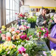Visite à la ferme & atelier floral  à Avrainville (91)
