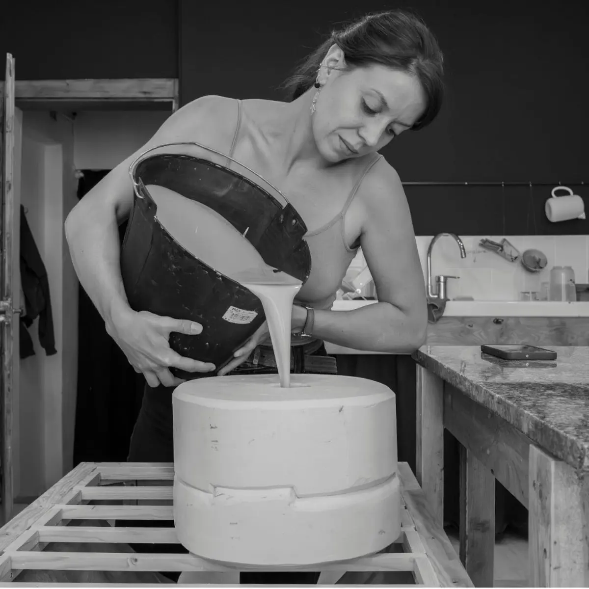 Visite-atelier adultes - Entre coulage et tessons : porcelaine recyclée - avec Gaële Design, céramiste
