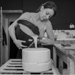 Visite-atelier adultes - Entre coulage et tessons : porcelaine recyclée - avec Gaële Design, céramiste