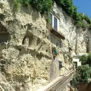 Visite commentée de la cité médiévale et troglodytique de Trôo