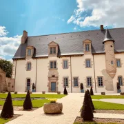 Visite d\'été au Château du Chambon