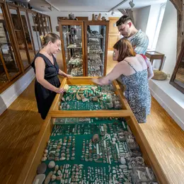 « Visite de fonds en combles » du musée La Monnaye