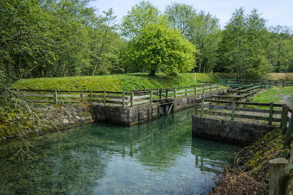 Visite de l'écluse du Chambon