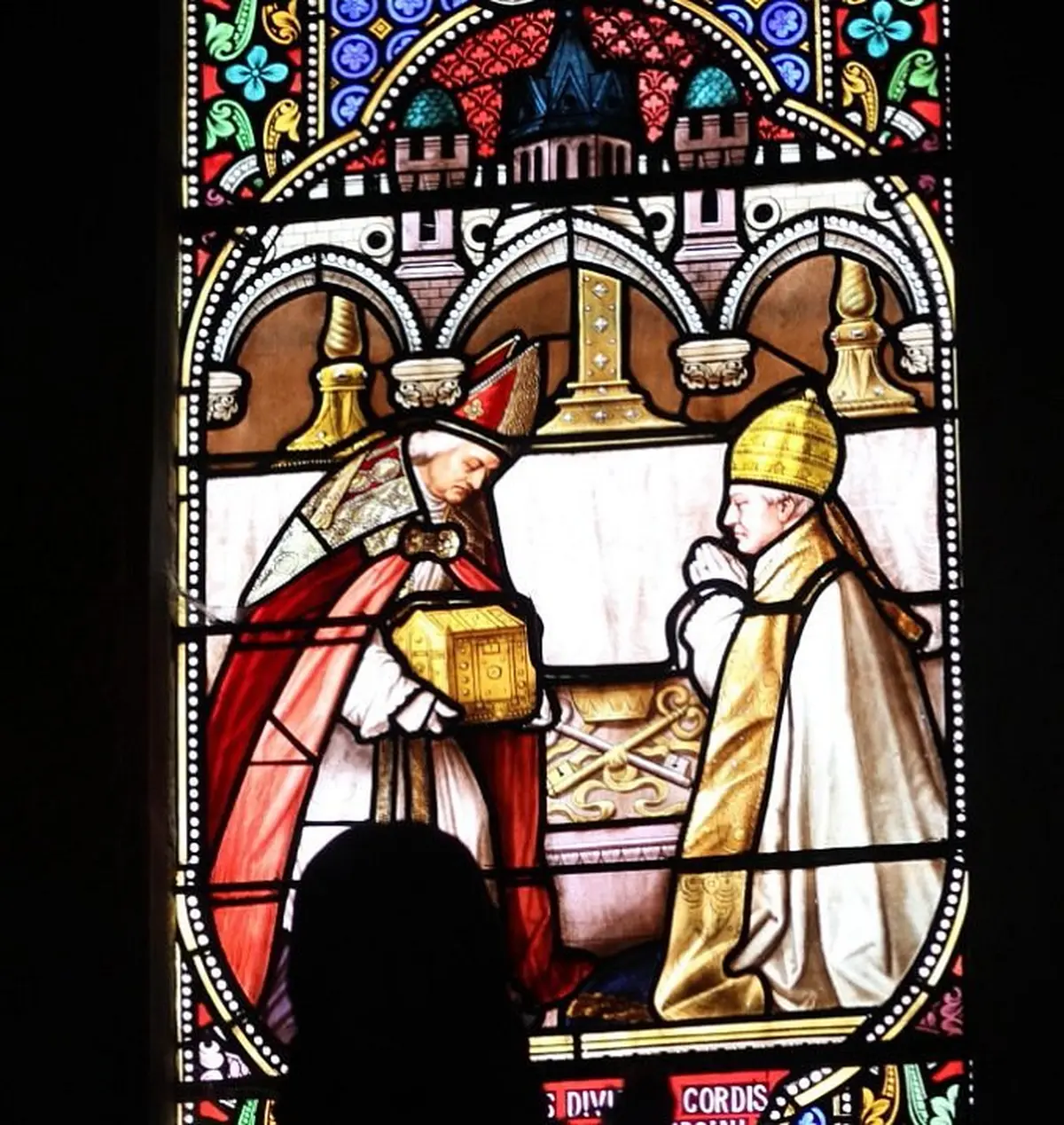 Visite de l'église Saint-Pierre de Mâcon (Focus sur les papes)