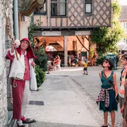 Visite de la bastide de Monflanquin  - Janouille raconte la bastide du XIIIème siècle