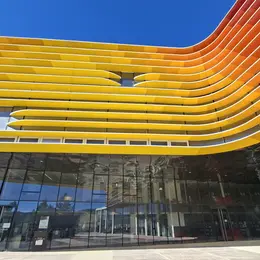 Visite de la bibliothèque Fenouillères et de sa réserve de livres anciens
