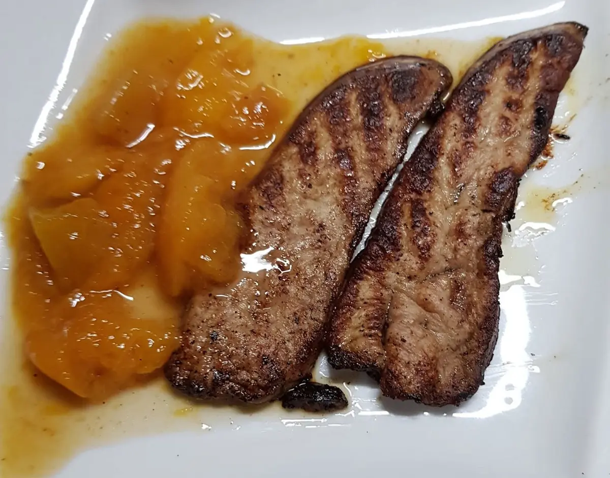 Visite de la ferme et dégustation Assiette Foie gras & pêches flambées
