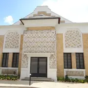 Visite découverte Château-Renault sur la route des vacances : l'architecture des loisirs